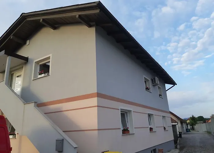 Sanja Near To Ljubljana * Preserje pri Radomljah